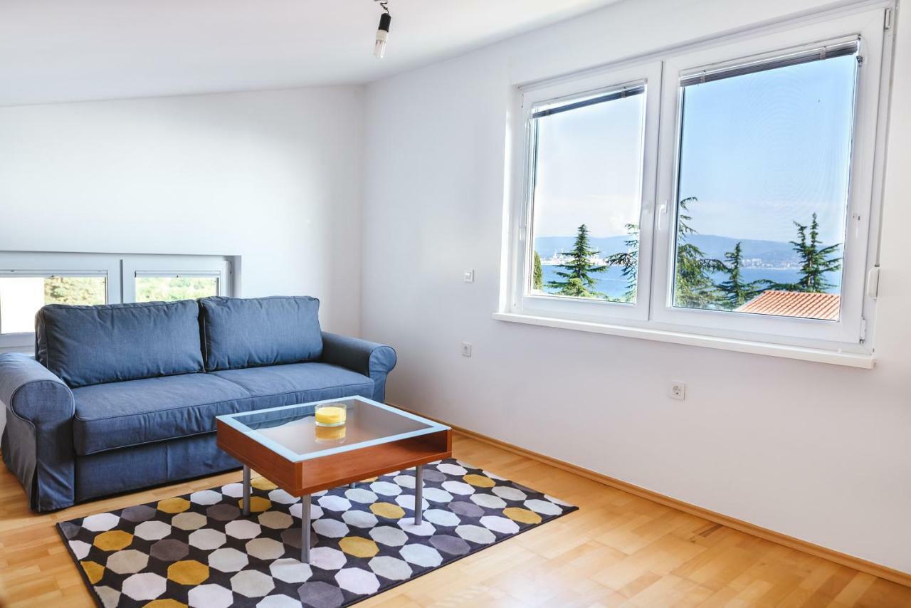Ferienwohnung Apartma Joy - Private Beach Ankaran Exterior foto